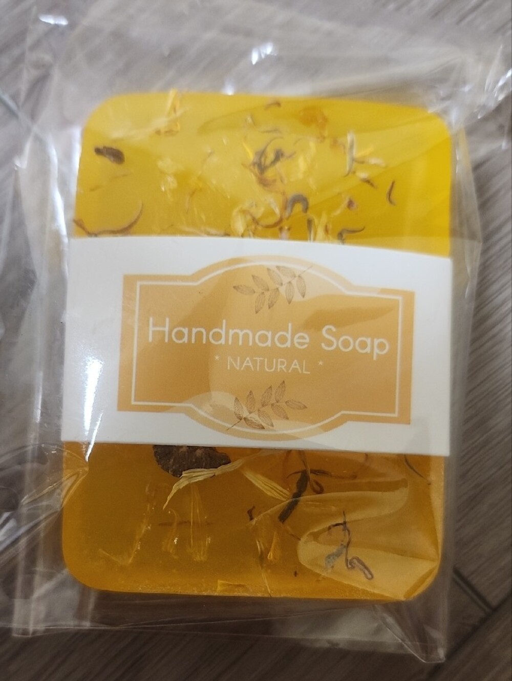 Handmade Glyercin Lemon Scent Soap W Calendula Petals - Picture 4 of 5